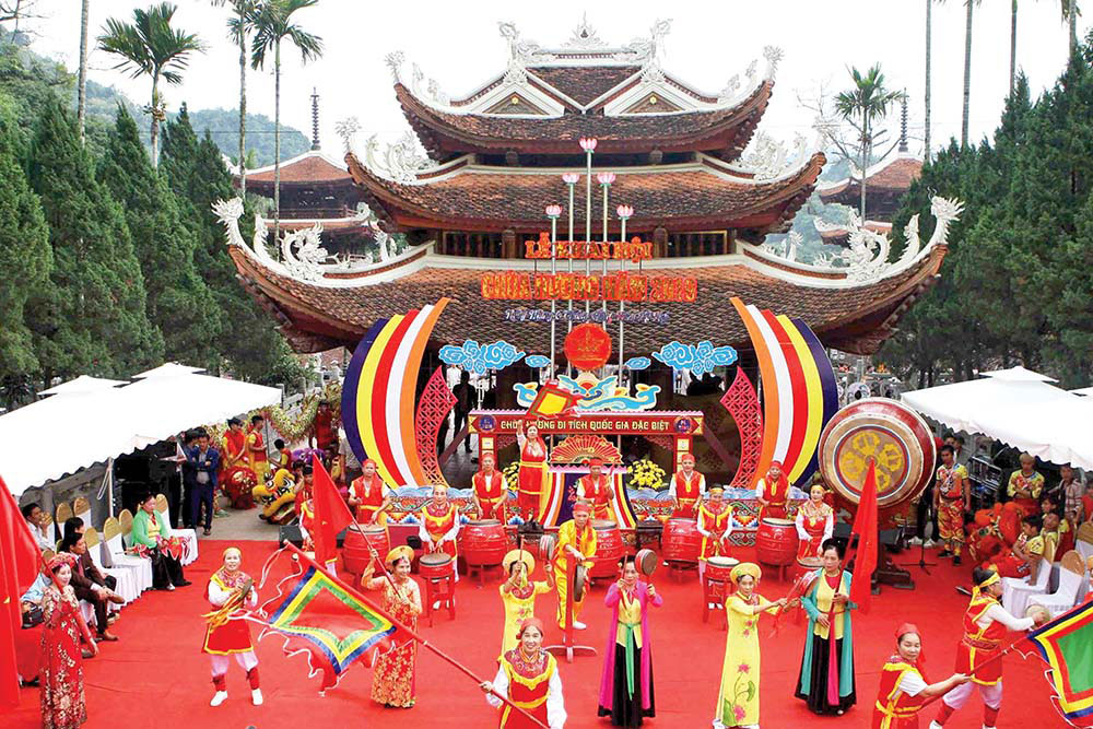Lễ hội chùa hương
